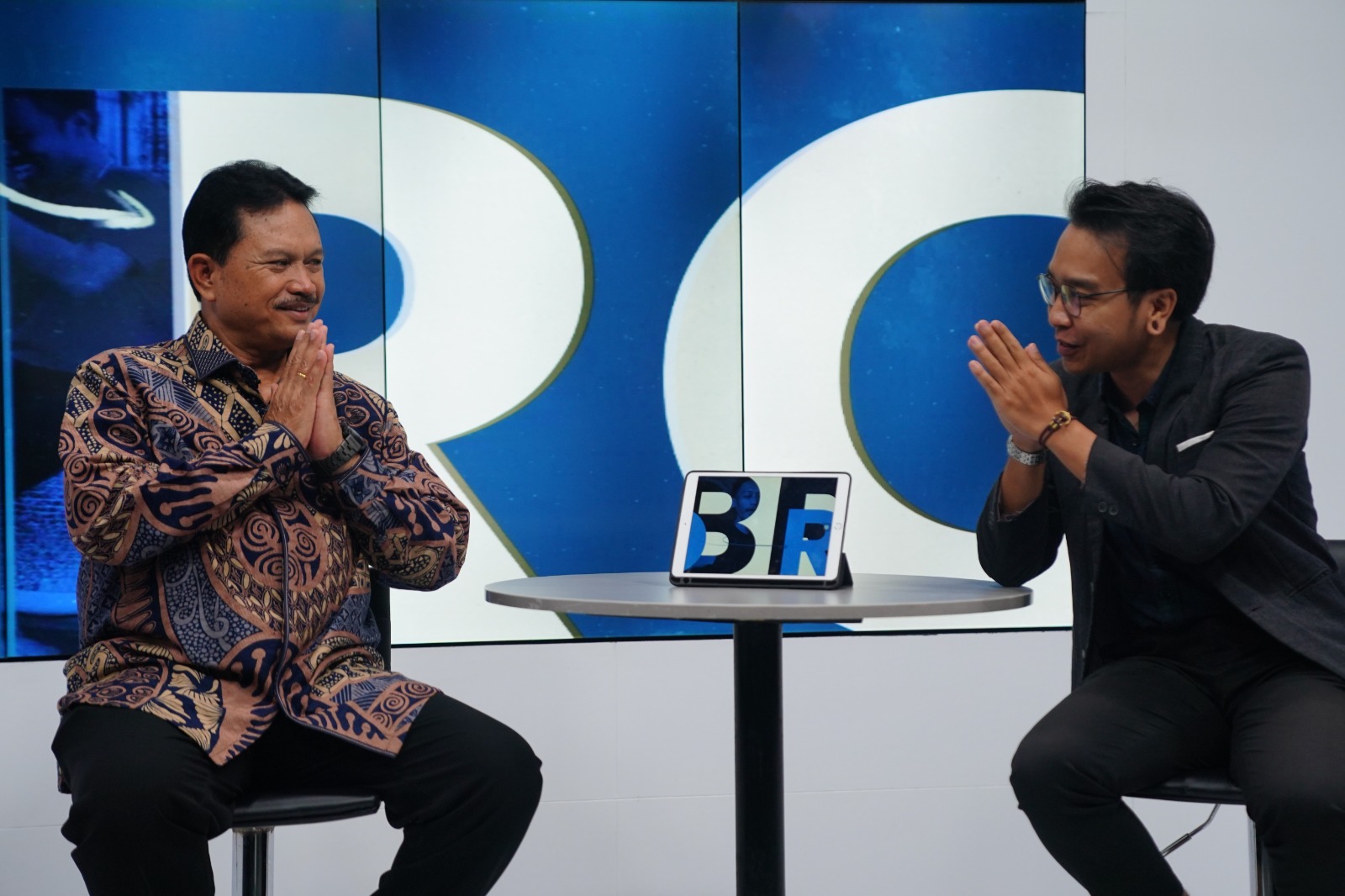Gelar Talkshow Bersama Jawa Pos TV Madiun Wali Kota Paparkan Prioritas Pembangunan Hingga Agenda Hari Jadi