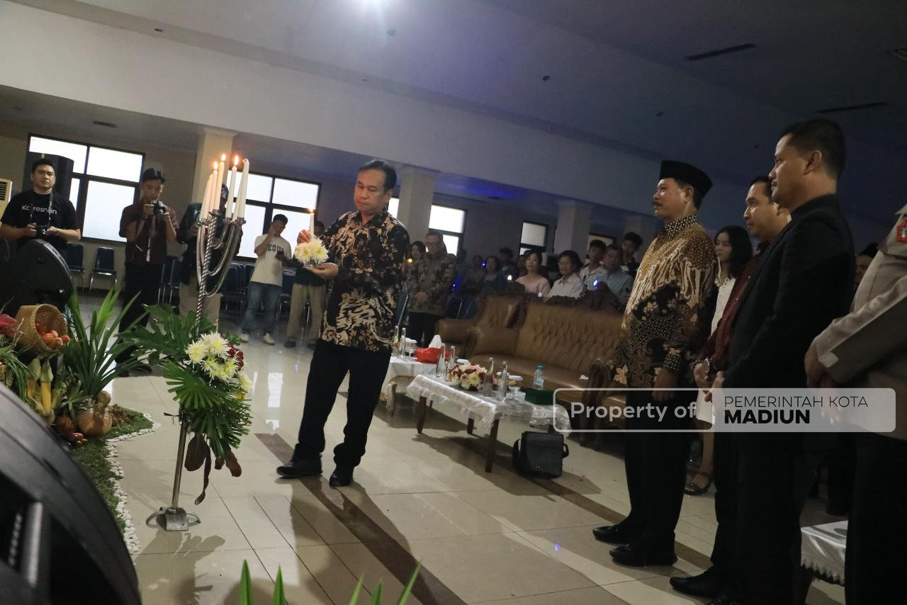 Hadiri Perayaan Natal, Wali Kota: Doa Jemaat GKJW Bawa Kota Madiun Semakin Maju Mendunia