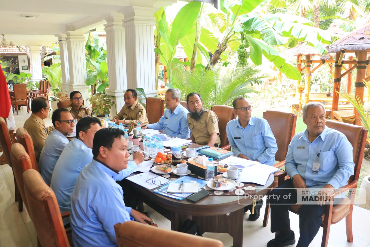 Dorong Perumda Tirta Taman Sari Lebih Profesional, Plt Wali Kota Tekankan Fokus pada Pelayanan