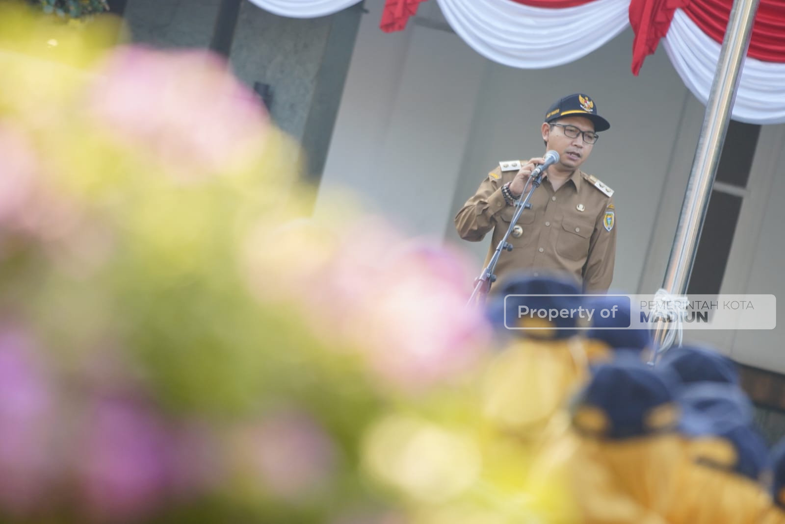 Pemkot Madiun Bakal Bagikan Tiga Ribu Bendera Merah Putih, Simbolis Dilakukan Plt Wali Kota Saat Apel