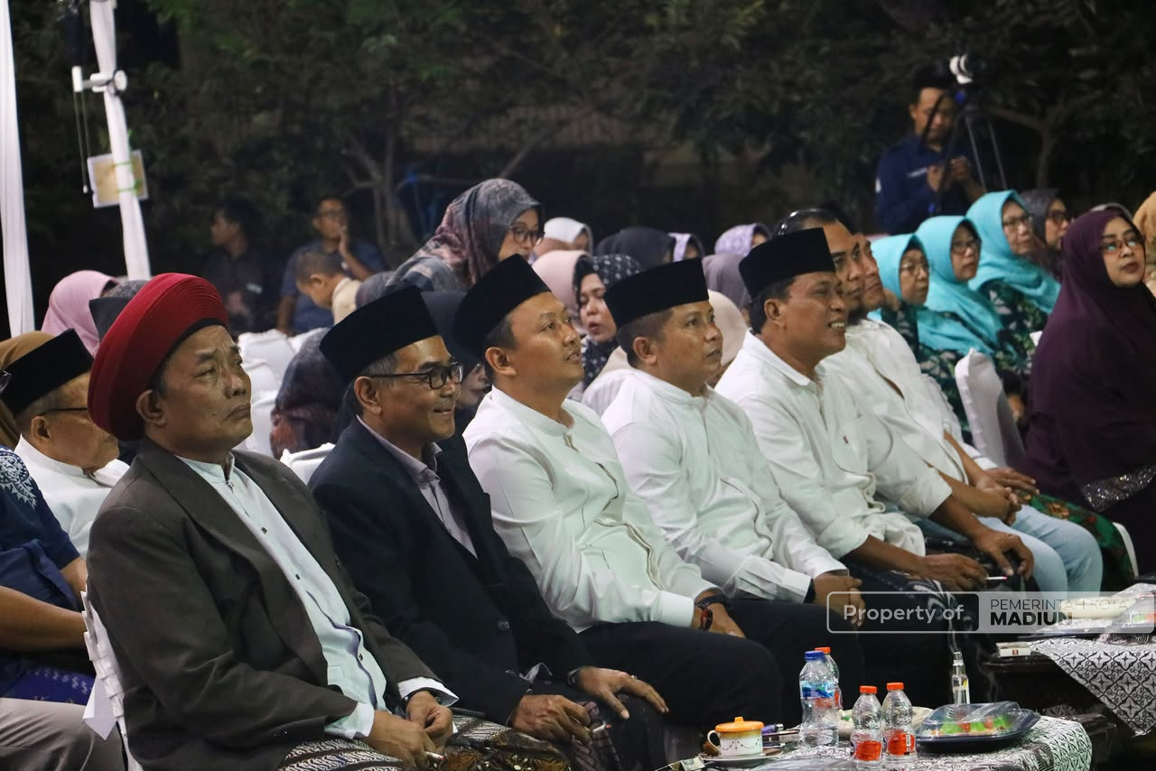 Hadiri Haflah Akhirusanah Ponpes Al-Mardliyyah, Plt Wali Kota Harap Para Santri Berlanjut ke Jenjang Kuliah