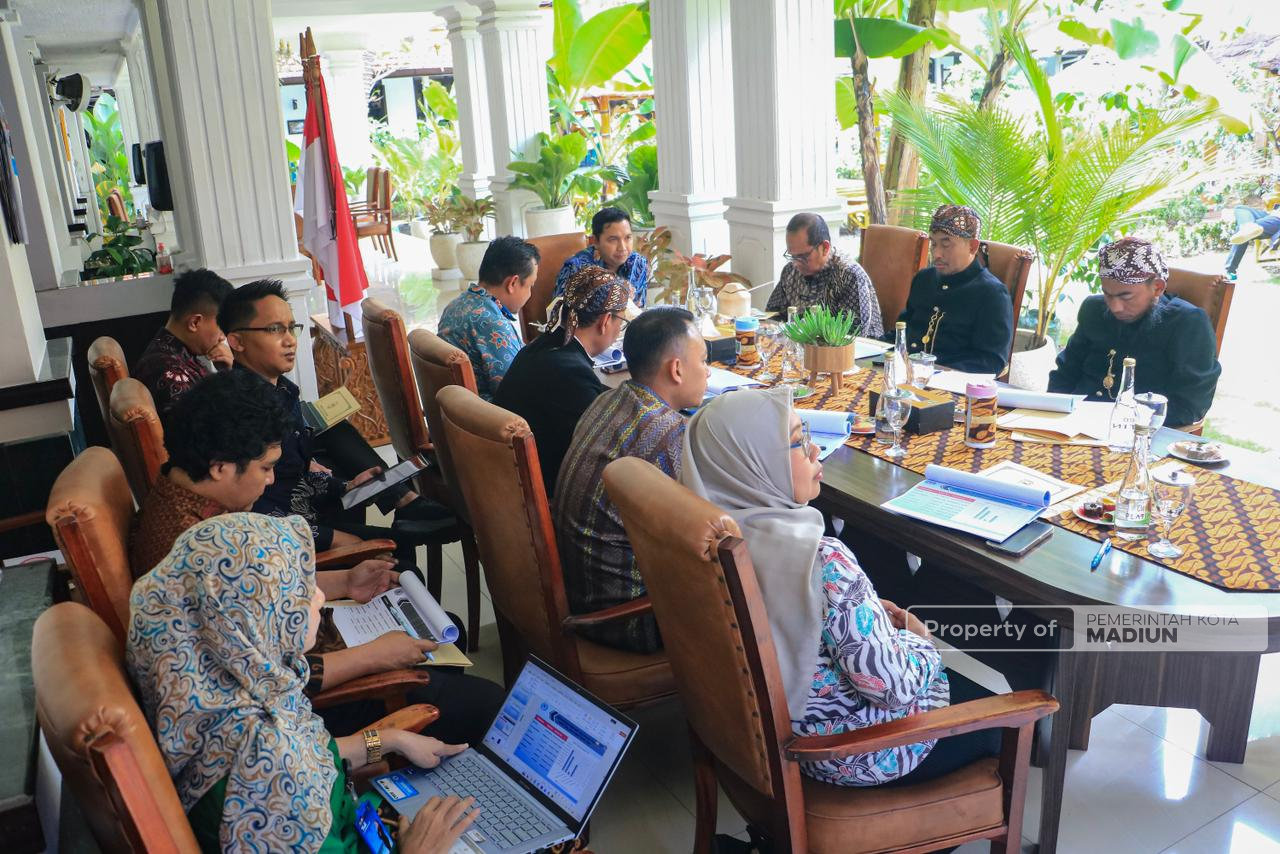 Evaluasi Kinerja BPR, Plt Wali Kota Dorong Penguatan Modal serta Optimalkan Target 2026