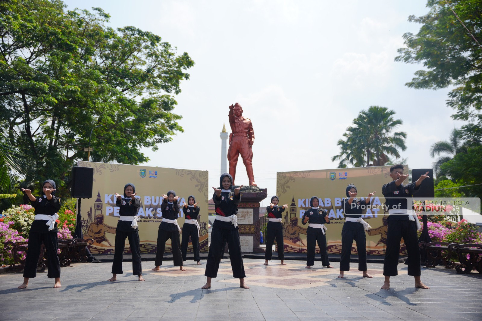Berlangsung Sukses, Plt Wali Kota Targetkan Kirab Budaya Pencak Silat Tahun Depan Bertaraf Nasional