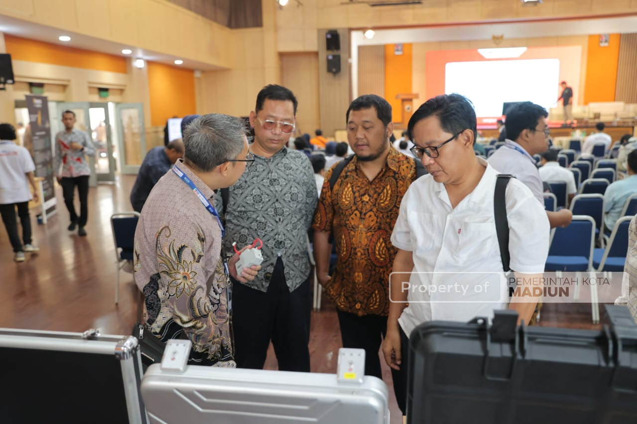 Hadiri Konferensi Internasional ICISS 2025, Wawali Sambut Baik Teknologi AI Untuk Pemerintahan