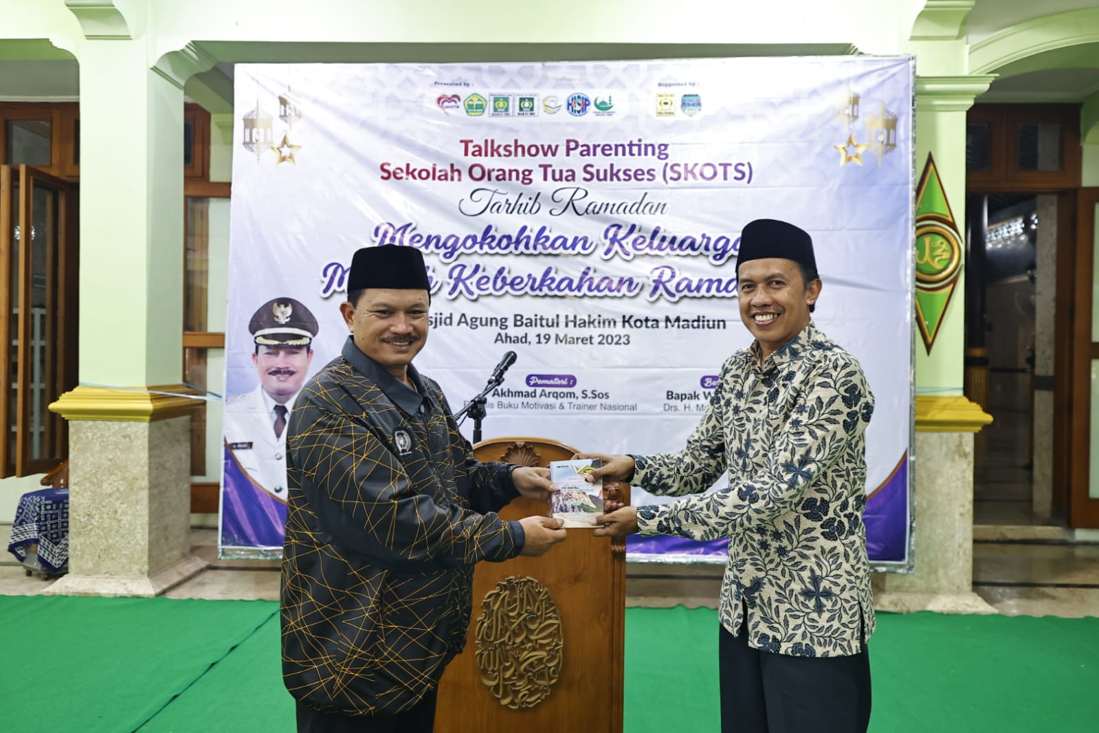 Hadiri Tarhib Ramadhan Di Masjid Baitul Hakim, Wali Kota : Kokohkan Keluarga Untuk Meraih Berkah Di Bulan Suci