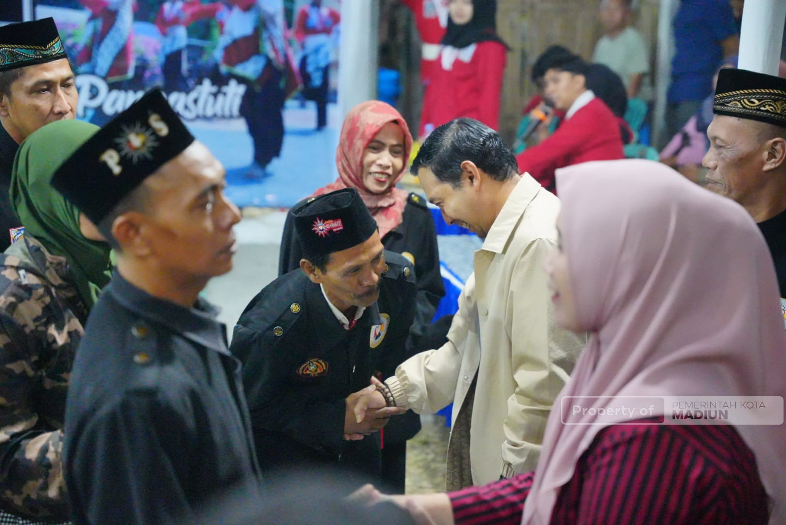 Hadiri Pengesahan Warga Baru Persaudaraan OCC Pangastuti, Plt Wali Kota Perkuat Identitas Kota Pendekar