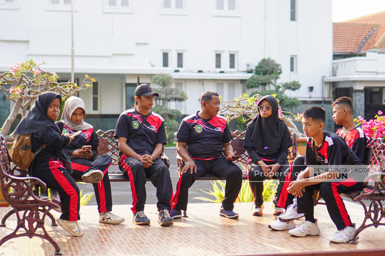 Berangkatkan Enam Atlet NPCI ke Keparprov Jatim, Plt Wali Kota Pastikan Pendampingan dan Kawal hingga Pertandingan Selesai