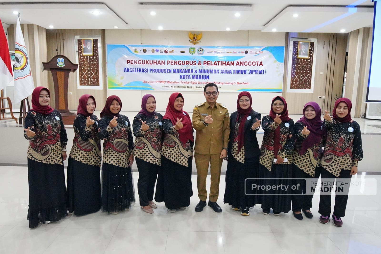 Pengurus APMMJ Kota Madiun Dikukuhkan, Plt Wali Kota Dorong UMKM Makanan dan Minuman Kota Madiun Naik Kelas