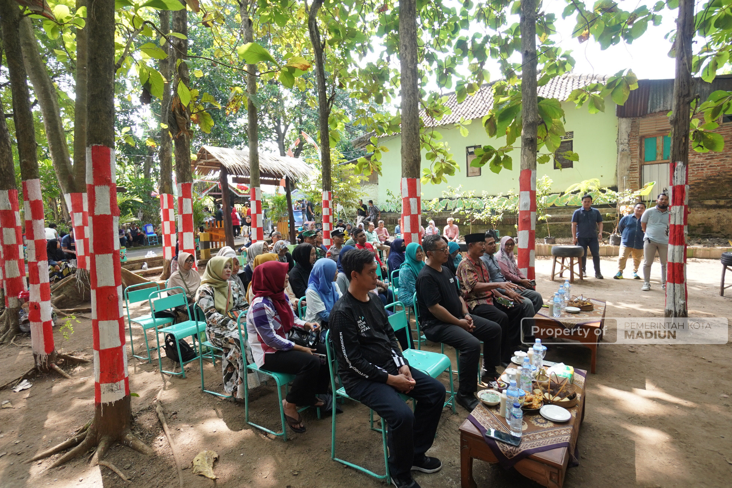 Resmi Dibuka Plt Wali Kota Madiun, Pasar Mbabrik Jadi Ruang Baru Pengembangan UMKM Warga