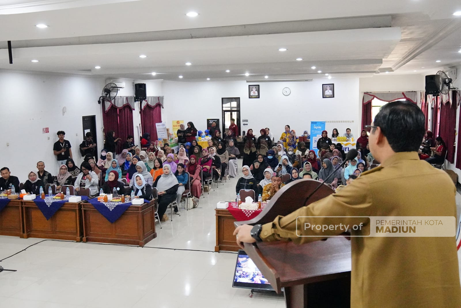 Pengurus APMMJ Kota Madiun Dikukuhkan, Plt Wali Kota Dorong UMKM Makanan dan Minuman Kota Madiun Naik Kelas
