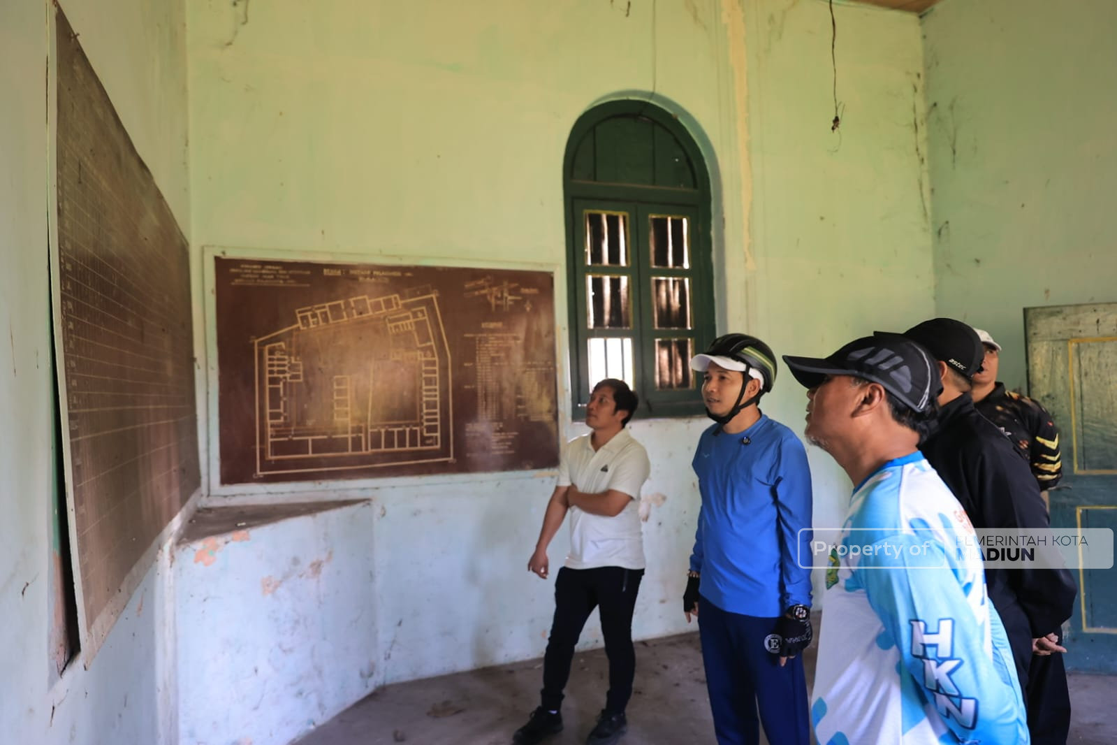 Plt Wali Kota Gowes Cek Fasum Lagi, Alun-alun Hingga Makam Eyang Suro Bakal Tersentuh Pembangunan