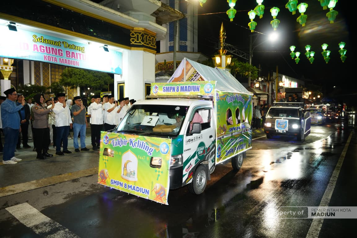 Plt Wali Kota Madiun Resmi Berangkatkan Takbir Keliling, Malam Takbiran Berlangsung Meriah