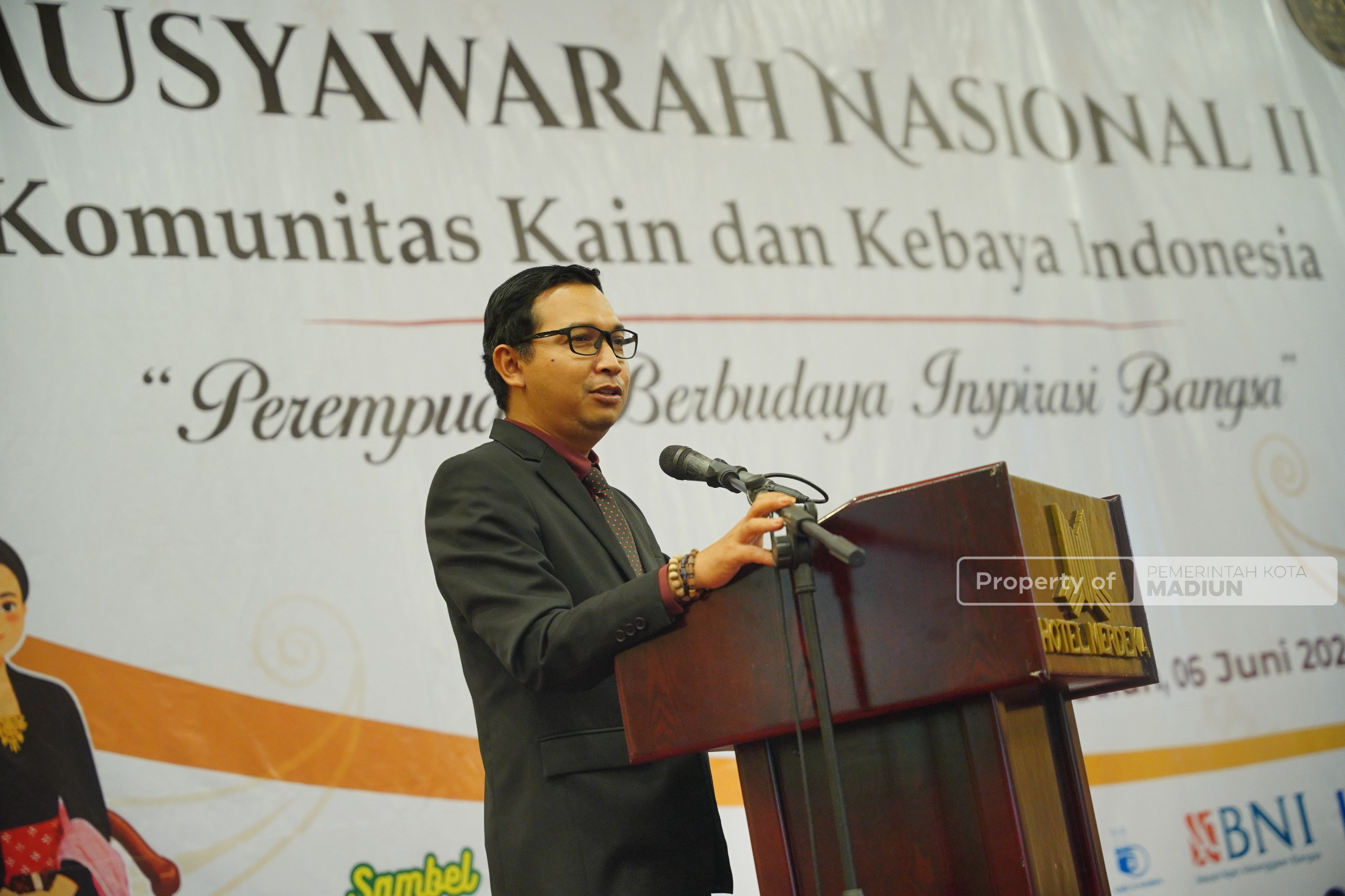 Buka Munas II KKI, Plt Wali Kota Madiun Apresiasi Peran Komunitas Pelestari Kain dan Kebaya
