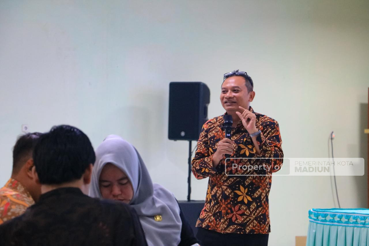 Dukung Digitalisasi Administrasi Pemerintahan, Dinas Kominfo Kota Madiun Jemput Bola Pembuatan Akun TTE di RSUD