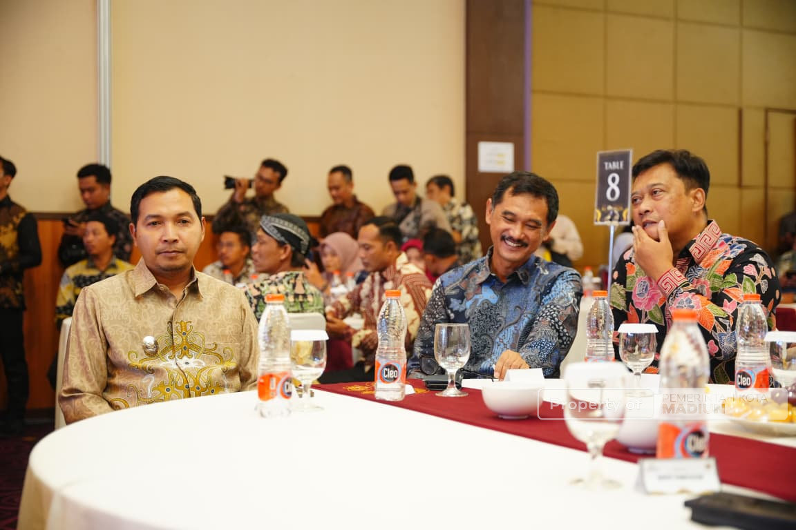 Komitmen Keterbukaan Diapresiasi, Kota Madiun Raih Predikat Informatif pada KI Awards 2025
