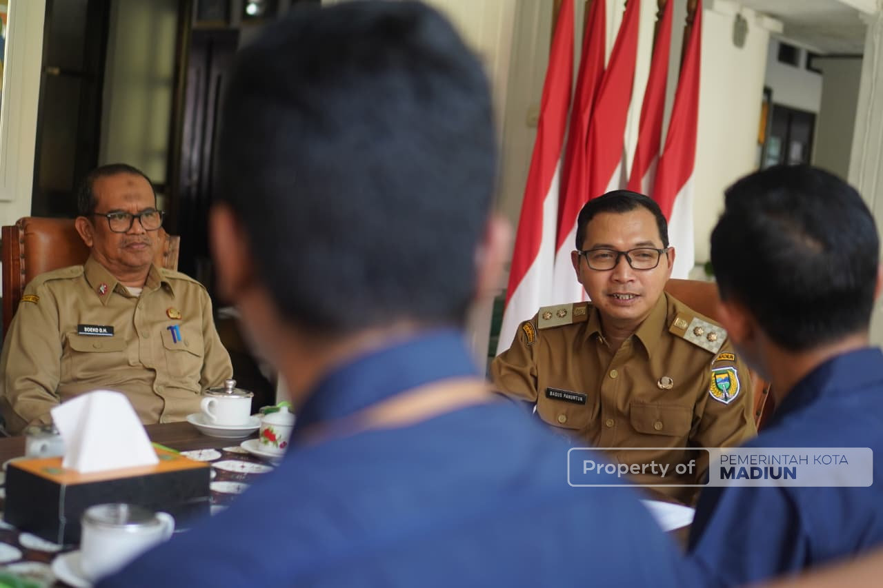 Plt Wali Kota Terima Audiensi Bulog, Bahas Penyaluran Bantuan Pangan
