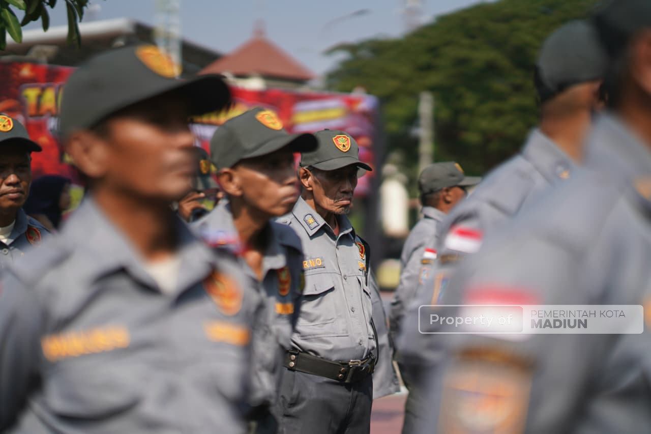 Perkuat Perlindungan Masyarakat, Plt Wali Kota Madiun Dorong Satlinmas Sigap Hadapi Kondisi Darurat