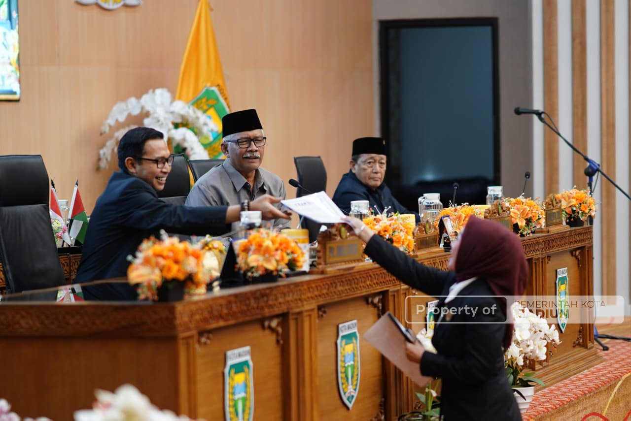 Delapan Fraksi DPRD Setujui Raperda Perubahan APBD 2026, Plt Wali Kota Pastikan Catatan Jadi Perhatian
